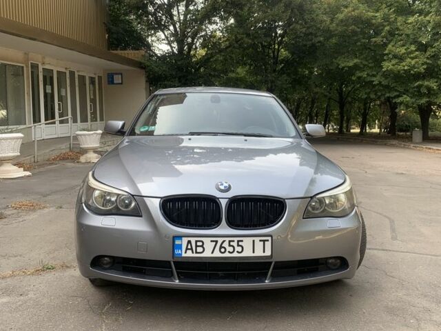 Серый БМВ 5 Серия, объемом двигателя 2 л и пробегом 275 тыс. км за 7200 $, фото 1 на Automoto.ua