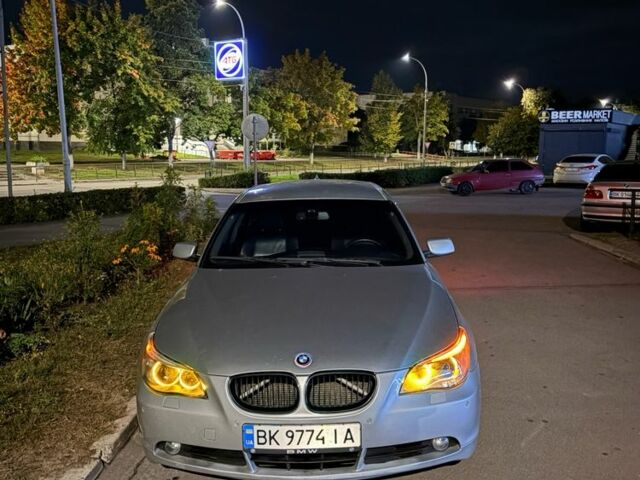 Серый БМВ 5 Серия, объемом двигателя 2.5 л и пробегом 260 тыс. км за 7999 $, фото 1 на Automoto.ua