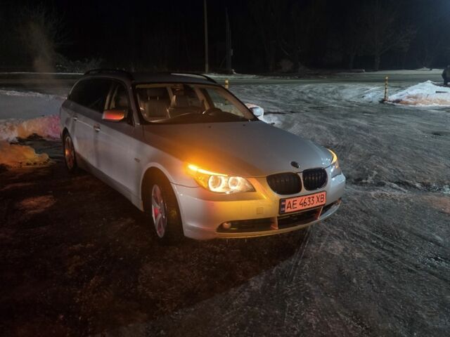 Серый БМВ 5 Серия, объемом двигателя 2.5 л и пробегом 340 тыс. км за 8000 $, фото 1 на Automoto.ua