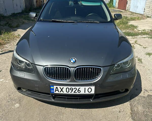 Серый БМВ 5 Серия, объемом двигателя 2.5 л и пробегом 250 тыс. км за 6500 $, фото 1 на Automoto.ua