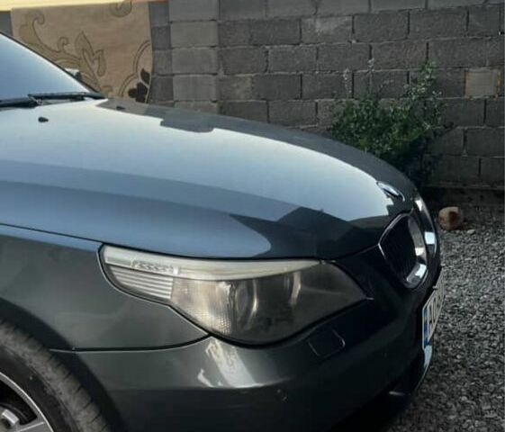 Серый БМВ 5 Серия, объемом двигателя 2.5 л и пробегом 247 тыс. км за 8300 $, фото 1 на Automoto.ua