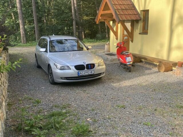 Серый БМВ 5 Серия, объемом двигателя 3 л и пробегом 436 тыс. км за 9422 $, фото 1 на Automoto.ua