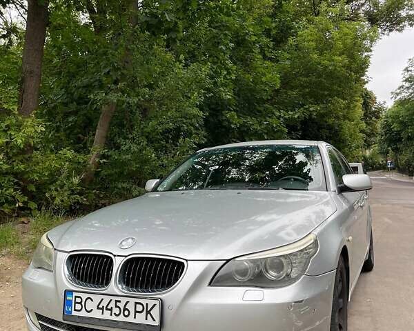 Серый БМВ 5 Серия, объемом двигателя 3 л и пробегом 358 тыс. км за 7700 $, фото 1 на Automoto.ua