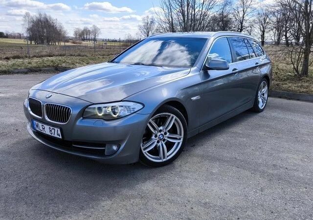 Серый БМВ 5 Серия, объемом двигателя 3 л и пробегом 340 тыс. км за 3500 $, фото 1 на Automoto.ua