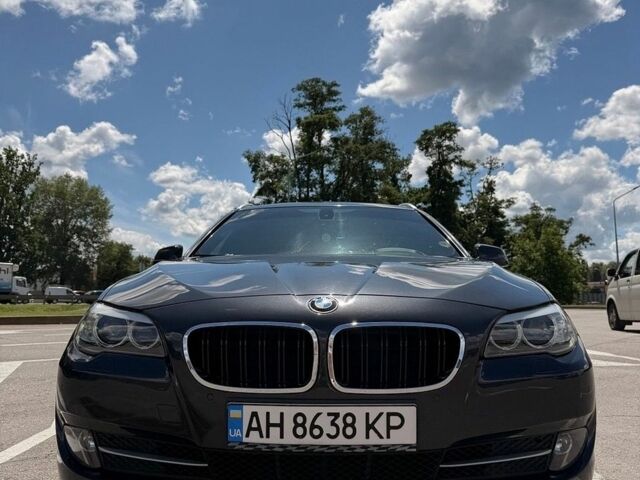 Сірий БМВ 5 Серія, об'ємом двигуна 2 л та пробігом 252 тис. км за 12800 $, фото 1 на Automoto.ua