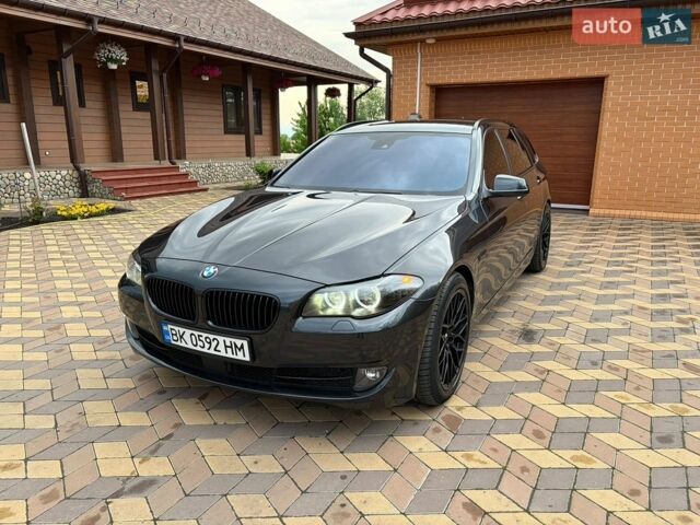 Сірий БМВ 5 Серія, об'ємом двигуна 3 л та пробігом 214 тис. км за 19000 $, фото 1 на Automoto.ua
