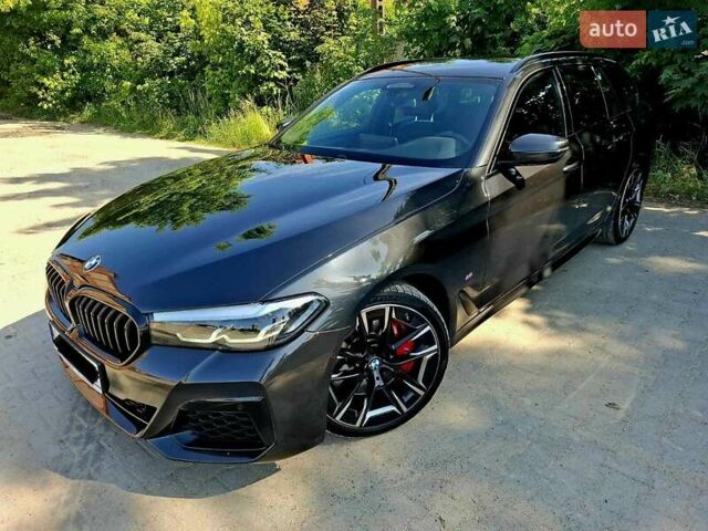 Серый БМВ 5 Серия, объемом двигателя 2.99 л и пробегом 120 тыс. км за 44000 $, фото 1 на Automoto.ua