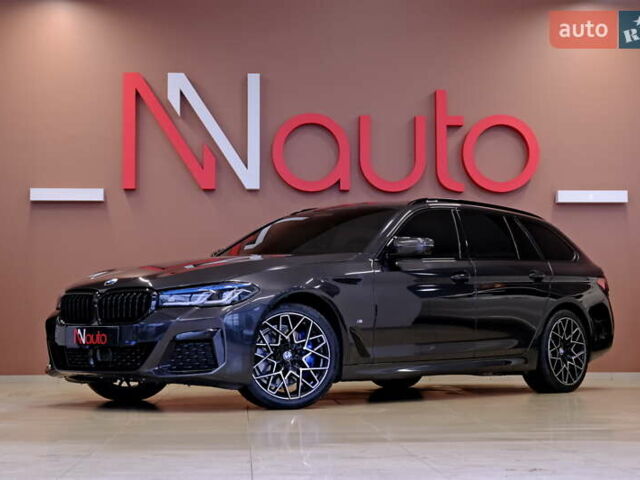 Серый БМВ 5 Серия, объемом двигателя 2 л и пробегом 56 тыс. км за 52900 $, фото 1 на Automoto.ua