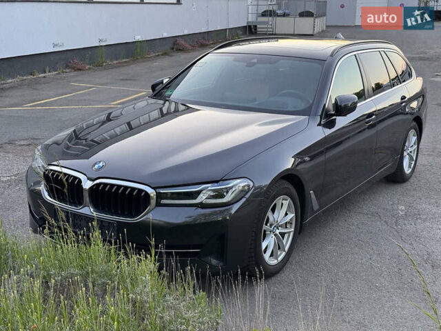 Серый БМВ 5 Серия, объемом двигателя 2.99 л и пробегом 209 тыс. км за 37989 $, фото 1 на Automoto.ua