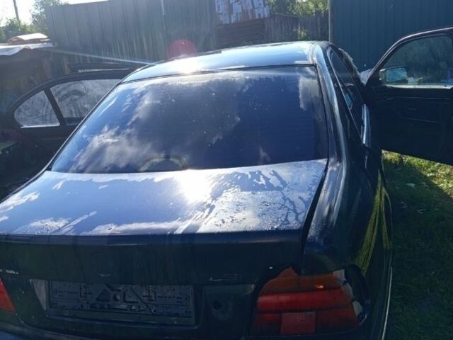 Синий БМВ 5 Серия, объемом двигателя 2 л и пробегом 100 тыс. км за 447 $, фото 1 на Automoto.ua