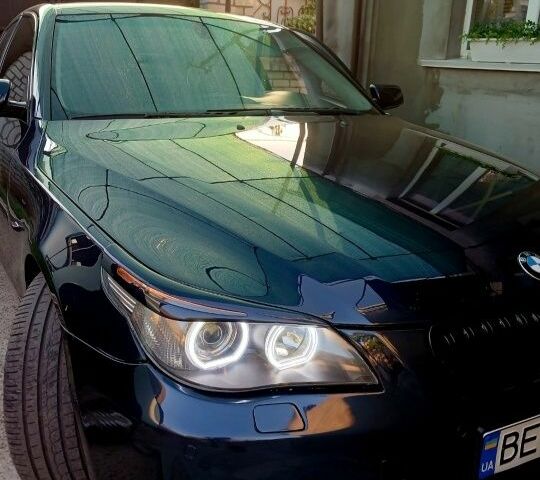 Синий БМВ 5 Серия, объемом двигателя 3 л и пробегом 400 тыс. км за 8800 $, фото 1 на Automoto.ua