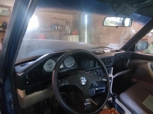 Синий БМВ 5 Серия, объемом двигателя 2.5 л и пробегом 200 тыс. км за 903 $, фото 1 на Automoto.ua