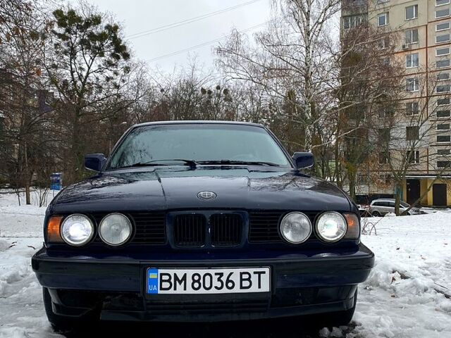 Синій БМВ 5 Серія, об'ємом двигуна 2 л та пробігом 241 тис. км за 1530 $, фото 1 на Automoto.ua