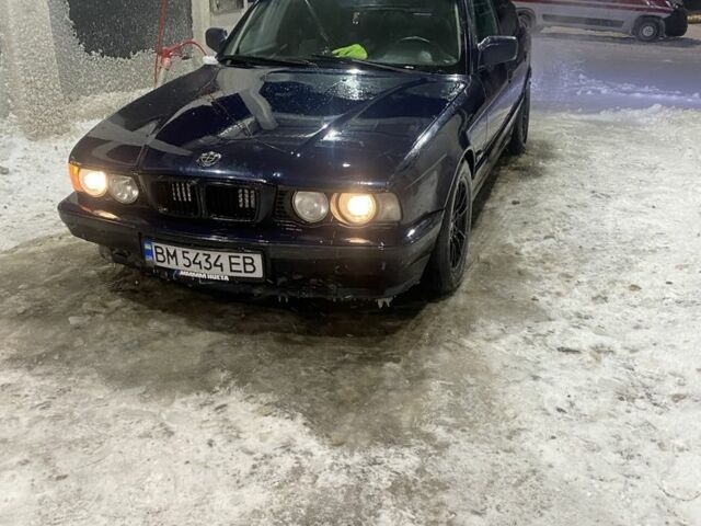 Синий БМВ 5 Серия, объемом двигателя 2 л и пробегом 300 тыс. км за 2699 $, фото 1 на Automoto.ua