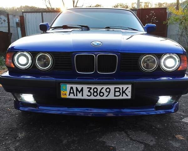 Синий БМВ 5 Серия, объемом двигателя 2 л и пробегом 328 тыс. км за 6500 $, фото 1 на Automoto.ua