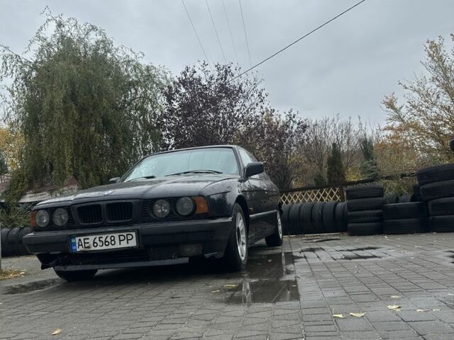 Синій БМВ 5 Серія, об'ємом двигуна 2.5 л та пробігом 400 тис. км за 2200 $, фото 1 на Automoto.ua