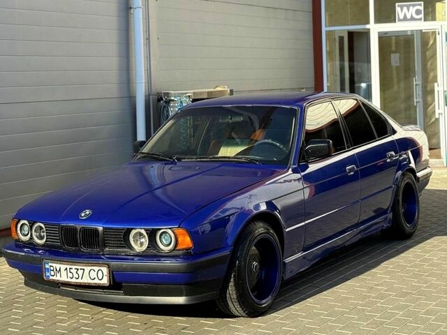 Синий БМВ 5 Серия, объемом двигателя 2.5 л и пробегом 200 тыс. км за 2150 $, фото 1 на Automoto.ua