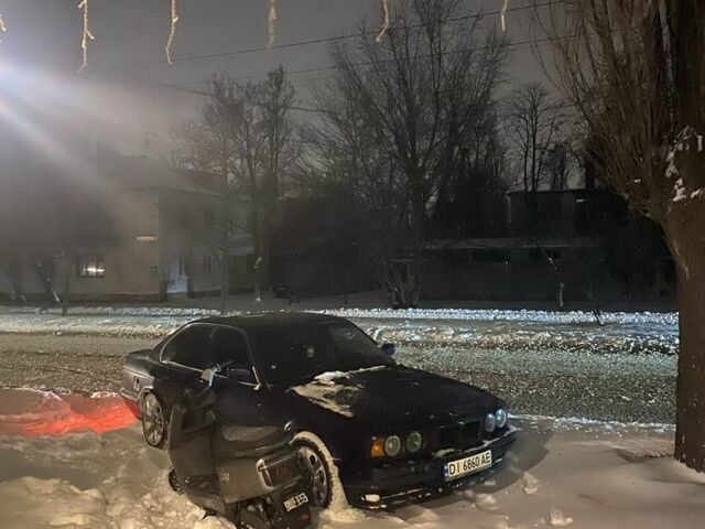 Синий БМВ 5 Серия, объемом двигателя 2 л и пробегом 2 тыс. км за 2000 $, фото 1 на Automoto.ua