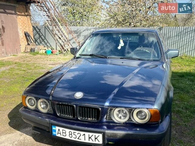 Синий БМВ 5 Серия, объемом двигателя 2.5 л и пробегом 494 тыс. км за 2999 $, фото 1 на Automoto.ua