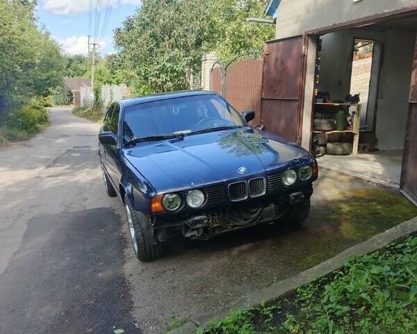 Синій БМВ 5 Серія, об'ємом двигуна 2.5 л та пробігом 680 тис. км за 2900 $, фото 1 на Automoto.ua