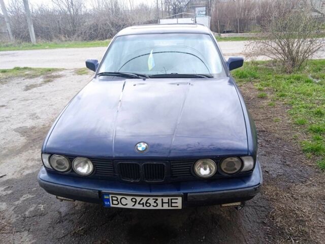 Синий БМВ 5 Серия, объемом двигателя 2.5 л и пробегом 750 тыс. км за 1500 $, фото 1 на Automoto.ua