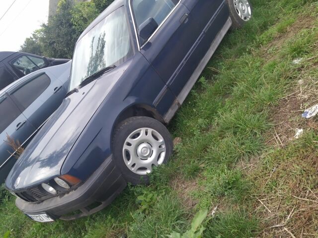 Синий БМВ 5 Серия, объемом двигателя 0 л и пробегом 53 тыс. км за 1000 $, фото 1 на Automoto.ua