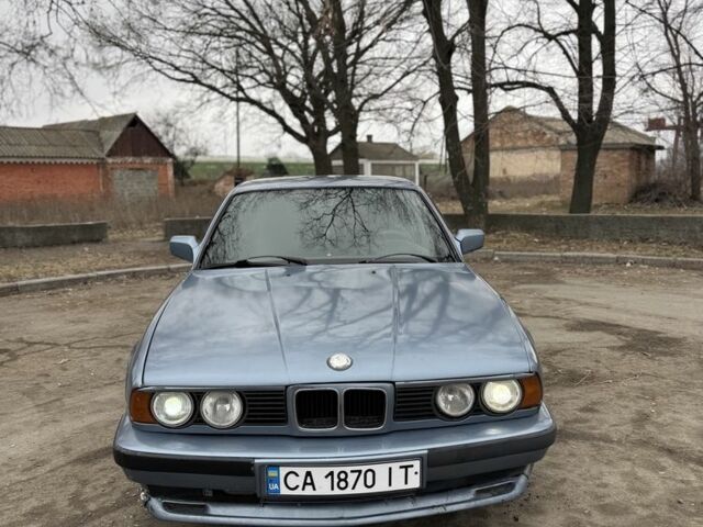 Синий БМВ 5 Серия, объемом двигателя 2.4 л и пробегом 358 тыс. км за 1500 $, фото 1 на Automoto.ua
