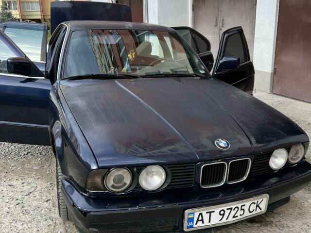 Синий БМВ 5 Серия, объемом двигателя 2.5 л и пробегом 430 тыс. км за 1500 $, фото 1 на Automoto.ua