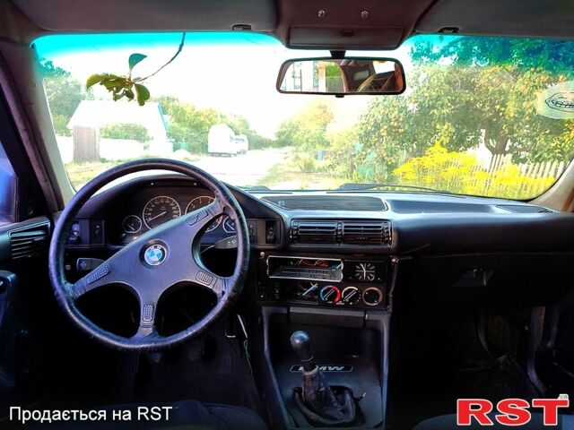 Синий БМВ 5 Серия, объемом двигателя 2 л и пробегом 300 тыс. км за 1300 $, фото 1 на Automoto.ua