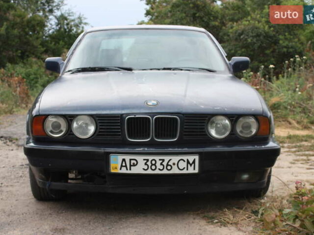 Синий БМВ 5 Серия, объемом двигателя 2 л и пробегом 900 тыс. км за 2300 $, фото 1 на Automoto.ua