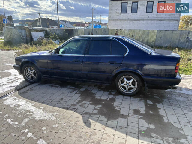Синий БМВ 5 Серия, объемом двигателя 2 л и пробегом 481 тыс. км за 4000 $, фото 1 на Automoto.ua