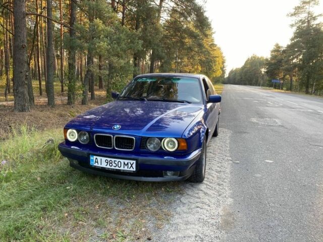 Синий БМВ 5 Серия, объемом двигателя 2.5 л и пробегом 3 тыс. км за 4000 $, фото 1 на Automoto.ua