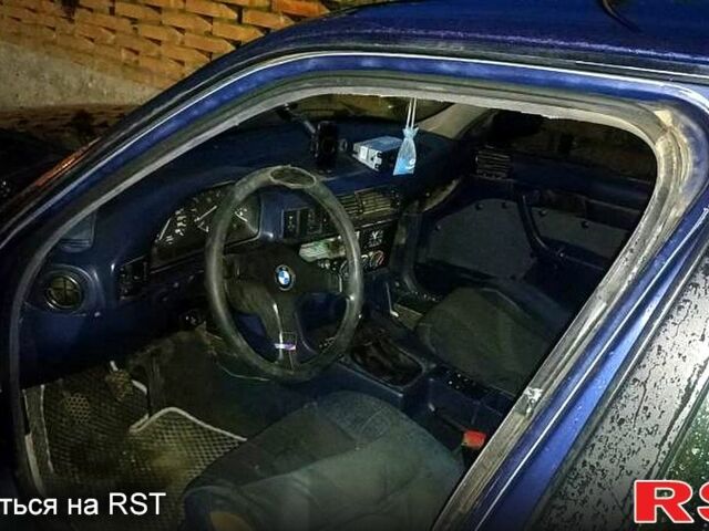 Синий БМВ 5 Серия, объемом двигателя 2.5 л и пробегом 0 тыс. км за 800 $, фото 1 на Automoto.ua