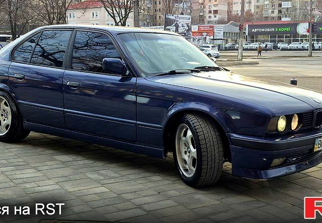 Синий БМВ 5 Серия, объемом двигателя 2 л и пробегом 370 тыс. км за 2850 $, фото 1 на Automoto.ua