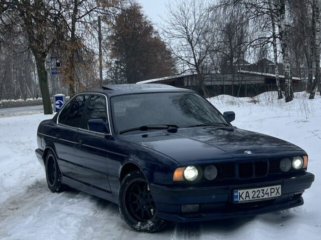 Синій БМВ 5 Серія, об'ємом двигуна 2.5 л та пробігом 300 тис. км за 3200 $, фото 1 на Automoto.ua