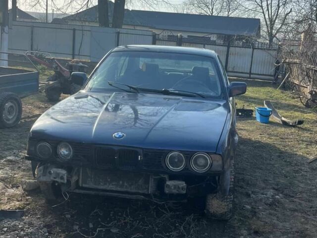 Синій БМВ 5 Серія, об'ємом двигуна 2.5 л та пробігом 360 тис. км за 550 $, фото 1 на Automoto.ua