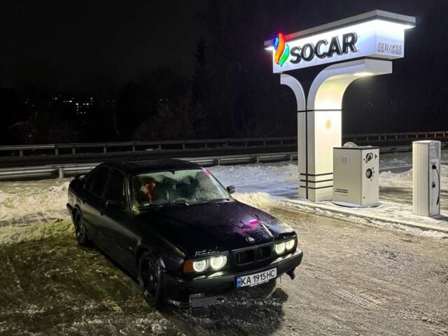 Синий БМВ 5 Серия, объемом двигателя 2.5 л и пробегом 494 тыс. км за 1737 $, фото 1 на Automoto.ua