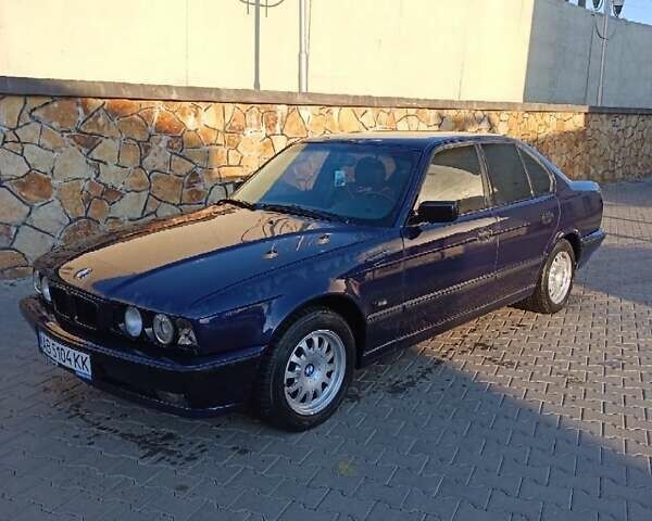 Синий БМВ 5 Серия, объемом двигателя 2 л и пробегом 480 тыс. км за 2650 $, фото 1 на Automoto.ua