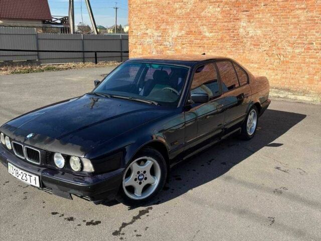 Синий БМВ 5 Серия, объемом двигателя 1.8 л и пробегом 444 тыс. км за 1699 $, фото 1 на Automoto.ua