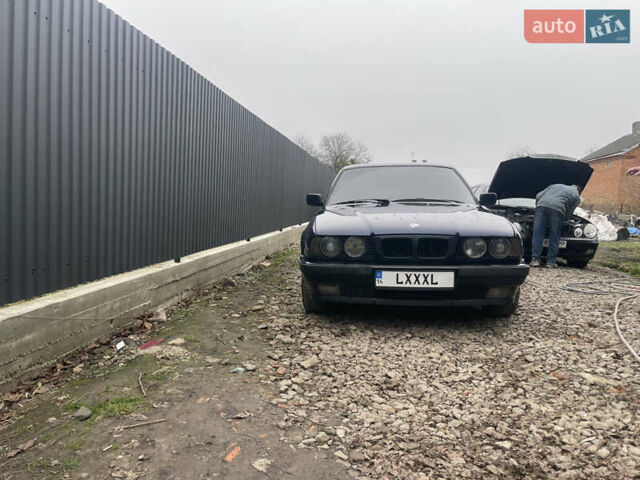 Синий БМВ 5 Серия, объемом двигателя 2.5 л и пробегом 552 тыс. км за 3500 $, фото 1 на Automoto.ua