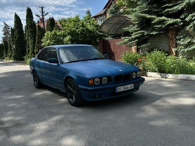 Синий БМВ 5 Серия, объемом двигателя 2 л и пробегом 400 тыс. км за 2500 $, фото 1 на Automoto.ua