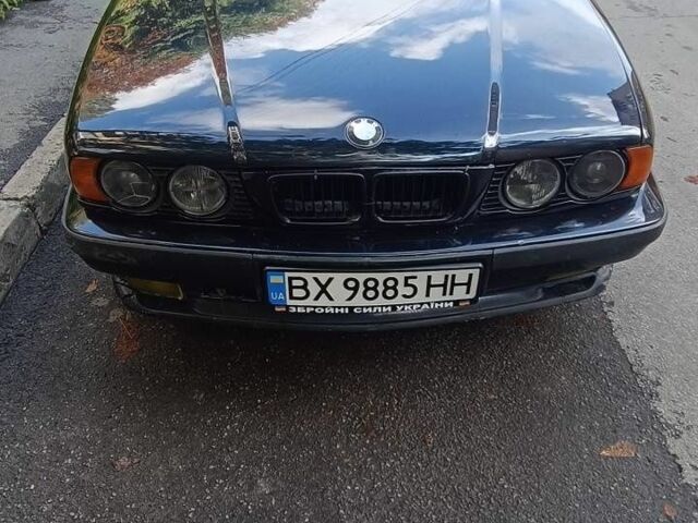 Синій БМВ 5 Серія, об'ємом двигуна 1.8 л та пробігом 265 тис. км за 2200 $, фото 1 на Automoto.ua