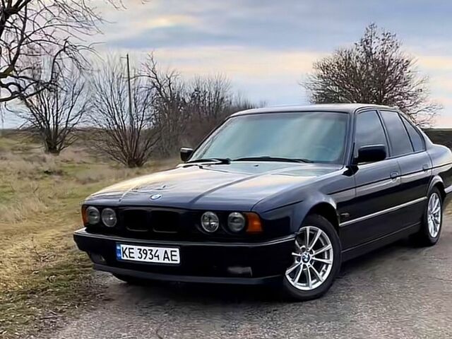 Синій БМВ 5 Серія, об'ємом двигуна 2 л та пробігом 360 тис. км за 2400 $, фото 1 на Automoto.ua