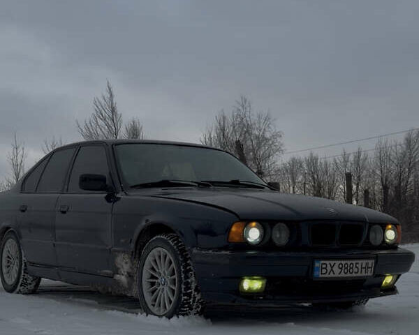 Синий БМВ 5 Серия, объемом двигателя 1.8 л и пробегом 326 тыс. км за 2500 $, фото 1 на Automoto.ua