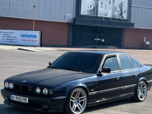 Синий БМВ 5 Серия, объемом двигателя 2.5 л и пробегом 404 тыс. км за 3000 $, фото 1 на Automoto.ua