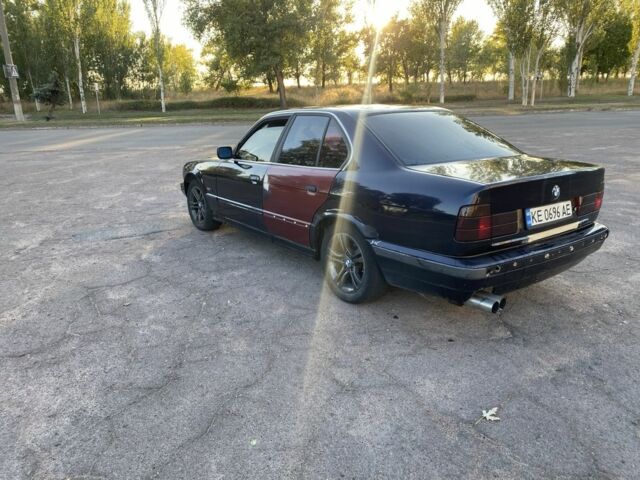 Синий БМВ 5 Серия, объемом двигателя 2 л и пробегом 450 тыс. км за 2200 $, фото 1 на Automoto.ua