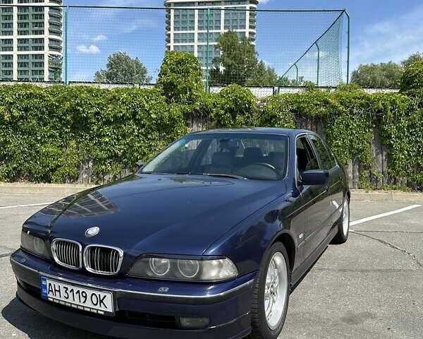 Синий БМВ 5 Серия, объемом двигателя 2.8 л и пробегом 430 тыс. км за 4400 $, фото 1 на Automoto.ua