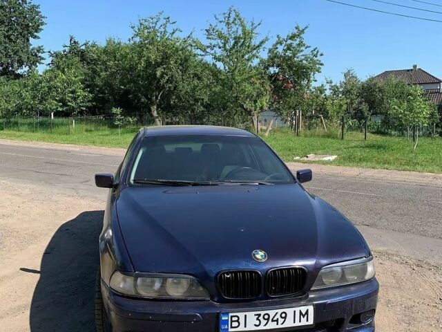 Синий БМВ 5 Серия, объемом двигателя 2.5 л и пробегом 280 тыс. км за 2500 $, фото 1 на Automoto.ua