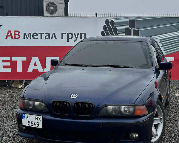 Синий БМВ 5 Серия, объемом двигателя 2 л и пробегом 650 тыс. км за 3999 $, фото 1 на Automoto.ua