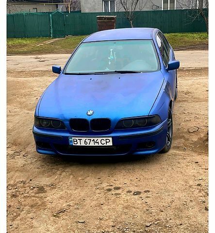 Синій БМВ 5 Серія, об'ємом двигуна 2.8 л та пробігом 250 тис. км за 3000 $, фото 1 на Automoto.ua